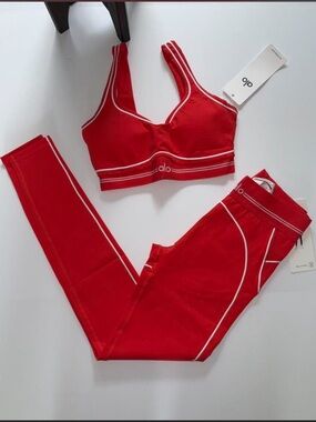 NWT♥️ ALO Yoga Red Leggings & Sports Bra Set